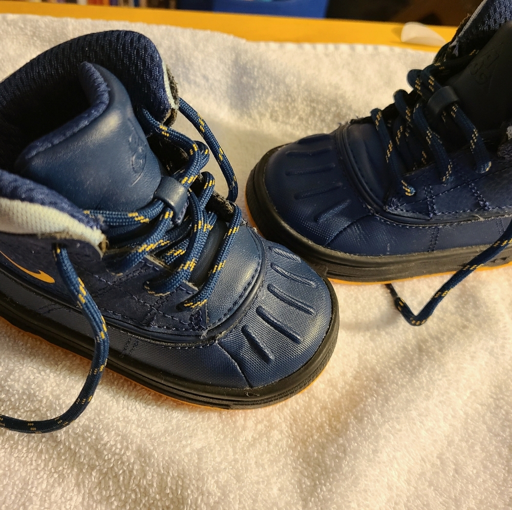 Nike ACG infant 5C